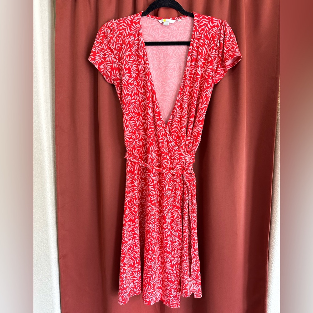 Boden Red Printed Short Sleeve Wrap Dress Women’s Size 4